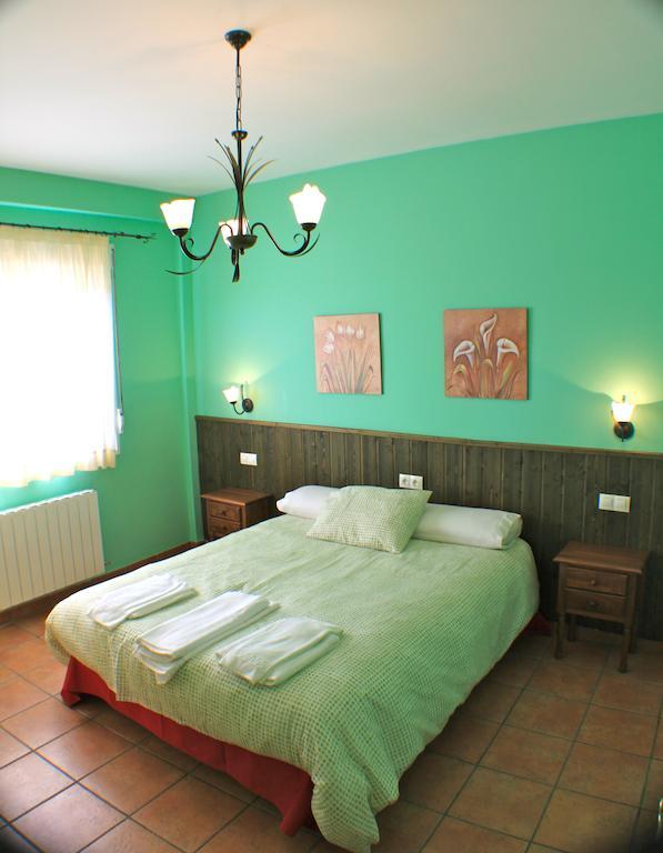 Bogarra Casas Rurales Vegasierra الغرفة الصورة